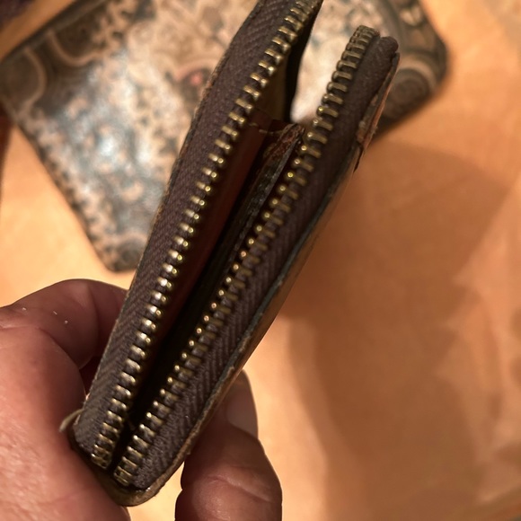 PATRICIA NASH Two piece set/ WALLET and large wristlet - Picture 7 of 13